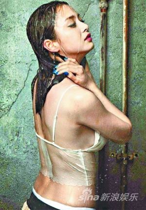 rain拍片金泰希陪伴 经纪人：无需隐藏