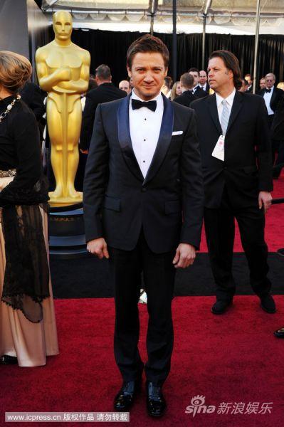 Ա-(Jeremy Renner)Ӣ