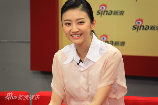 景甜甜美笑容