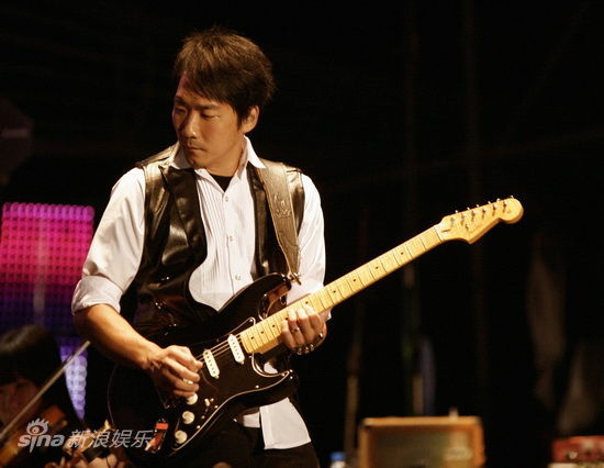  五月天成员 之一石头