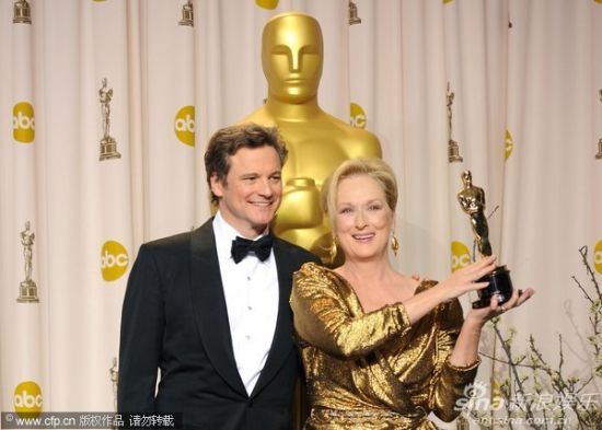 图文:第84届奥斯卡后台-费斯和斯特里普合影