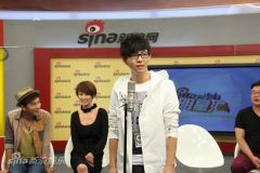 胡夏曝初吻还在大左片中扇导演耳光遭报复