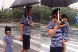 ½����Ů�����а����� Ц�ƿ�����װ