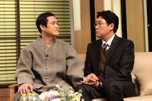 韩片《我们是兄弟》影评:搞笑情节漏洞多|我们