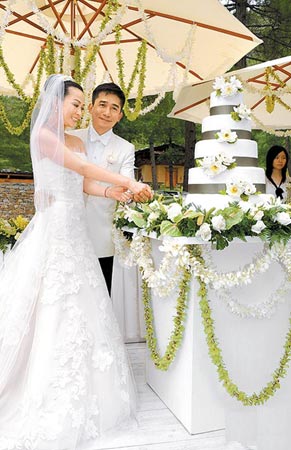 百余宾客不丹贺伟玲大婚 王菲大女儿当花童(图)