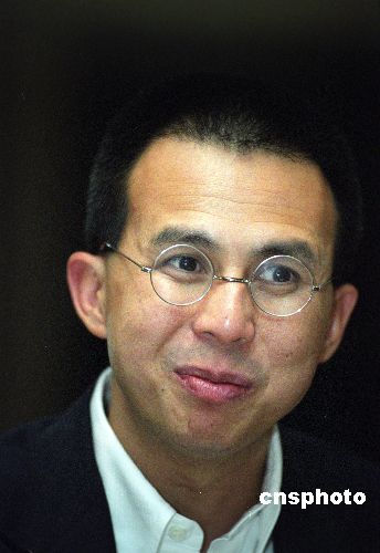 李泽楷梁洛施生子 李嘉诚替孙取名“长治”【图】