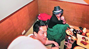 何守正挺身护张惠妹 3年地下情终于被拍到【图】