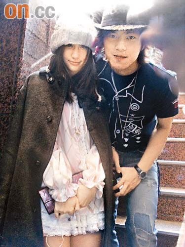 Jeremy甜蜜招数层出不穷靠心意征服何超莲