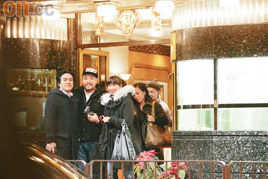 邓萃雯与陈奕迅一见如故 吃宵夜谈到舍不得走