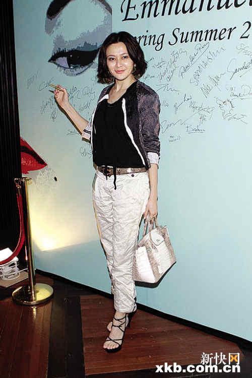 关之琳再曝\同性\恋情疑云