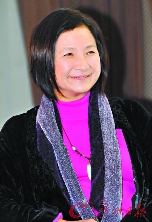 “打女”郑佩佩：我65岁仍在江湖(图)
