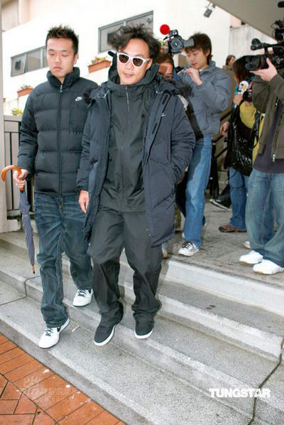 曾志伟陈奕迅等出席演艺人协会紧急会议【图】