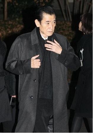 荒木茂因肺炎去世享年63岁 出演《假面骑士》_影音娱乐_新浪网