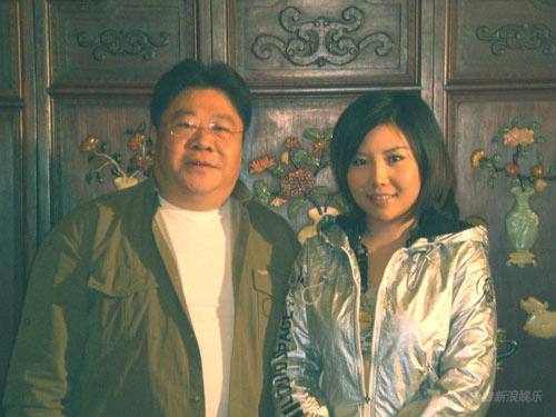 刘金山节目现场巧遇纪敏佳笑言自己是宽粉(图)