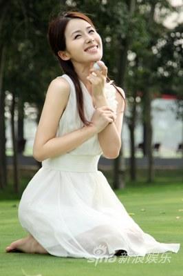 李呈媛最新代言玩转时尚积极投身慈善活动(图)