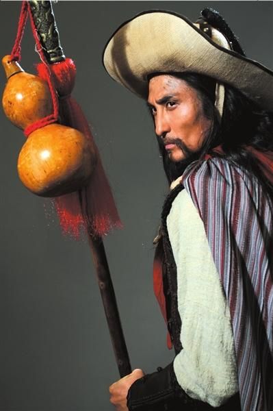 胡东粉丝名曰娇花团 为林教头画像可与照片乱