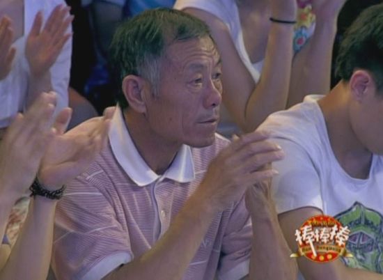 《棒棒棒》公益为先 公厕女孩感动全场