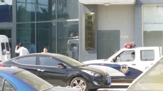 黄海波嫖娼细节曝光 两名女子涉嫌卖淫