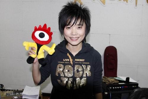 快男超女贺天娱三年 李宇春只关注同届超女【图】