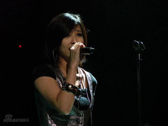 惊愕:唐宁三杀胡彦斌彭靖三笑逍遥散(图) 惊愕:唐宁三杀胡彦斌彭靖三笑逍遥散(图)