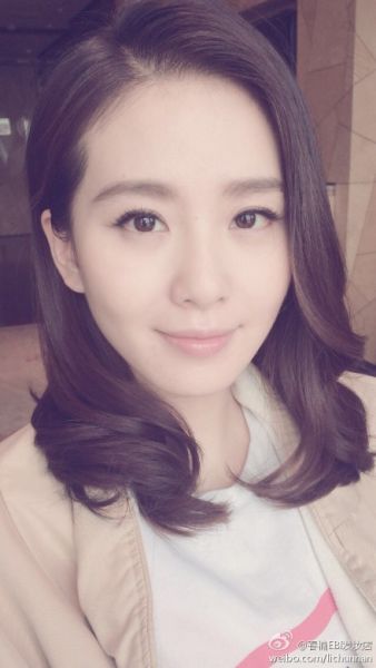 唐人总裁斥记者不实报道 否认刘诗诗怀孕