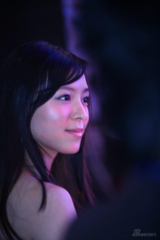 范冰冰李冰冰张静初红毯争艳开心捧奖【图】