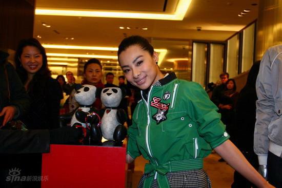 黄晓明成某品牌代言人 捐款十万救助灾区【图】