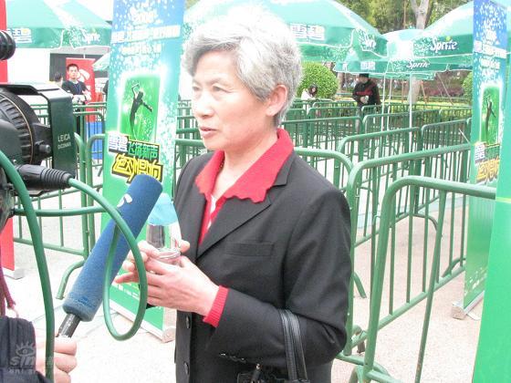 图文:《绝对唱响》上海海选-上海老奶奶也参赛