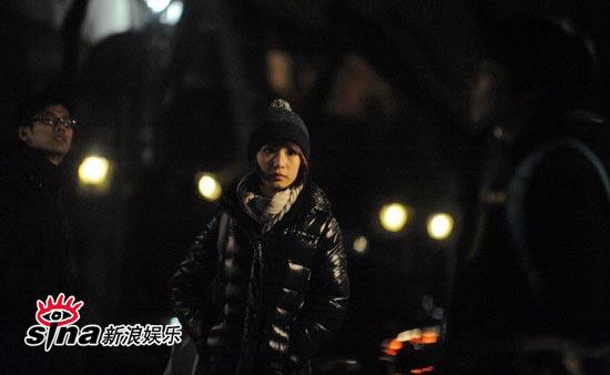 s.h.e北京城逛民俗街采办“年货”