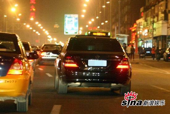 林俊杰12小时畅游京城 与王菲那英进餐合影【图】