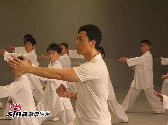 甄子丹公益广告曝光 宗师叶问普及咏春拳【图】