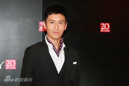 黄晓明首任护肤代言人 与张曼玉分享心得【图】