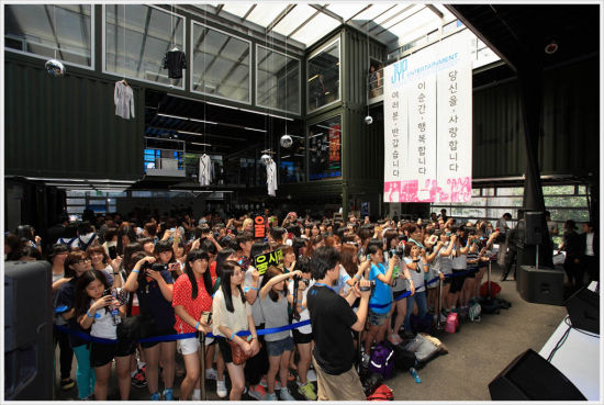 �ڷ�˿����