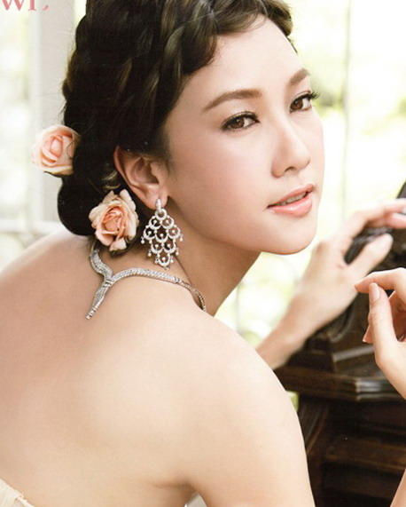 组图泰国第一美女noon最新婚纱写真优雅高贵
