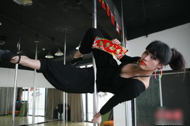 ��ͼ���ֹ�����Ҷ�Ů��������ף��