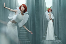 ��ة����ɫ�·���