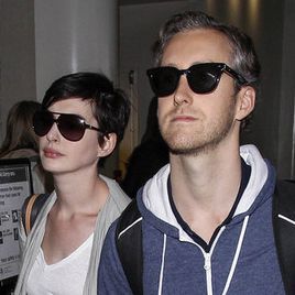 ��ɪޱǣ�Ϲ�