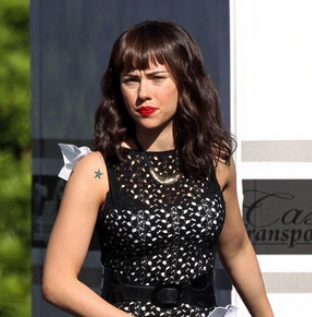 ˹����С��ȹ