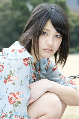 山崎紘菜首演日剧 演绎长泽雅美学生