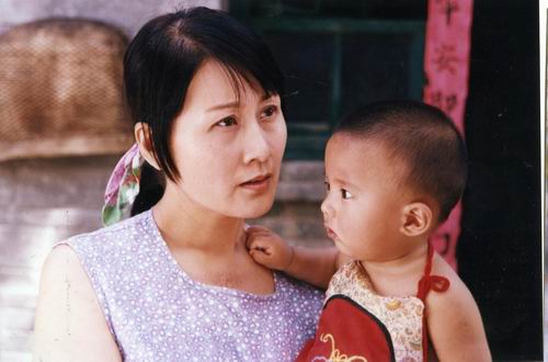 电视剧【非亲兄弟】主题曲歌词、演员表、职员表、剧照