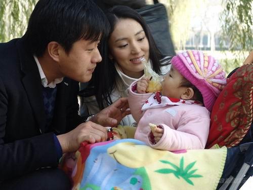 董璇新戏《所谓婚姻》热拍全新挑战性感妩媚
