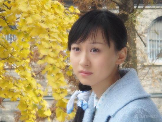 《阳光》引人入胜 练束梅幸福公主变"灰姑娘"