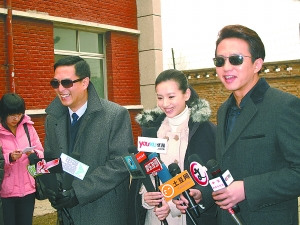 <em>邓超</em>张嘉译演绎打不散的兄弟情 _影音娱乐_