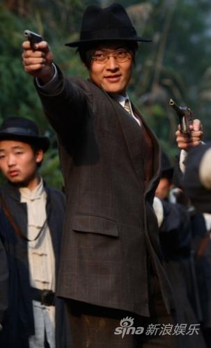 张桐忠义正派改戏路《雾柳镇》变身阴狠汉奸
