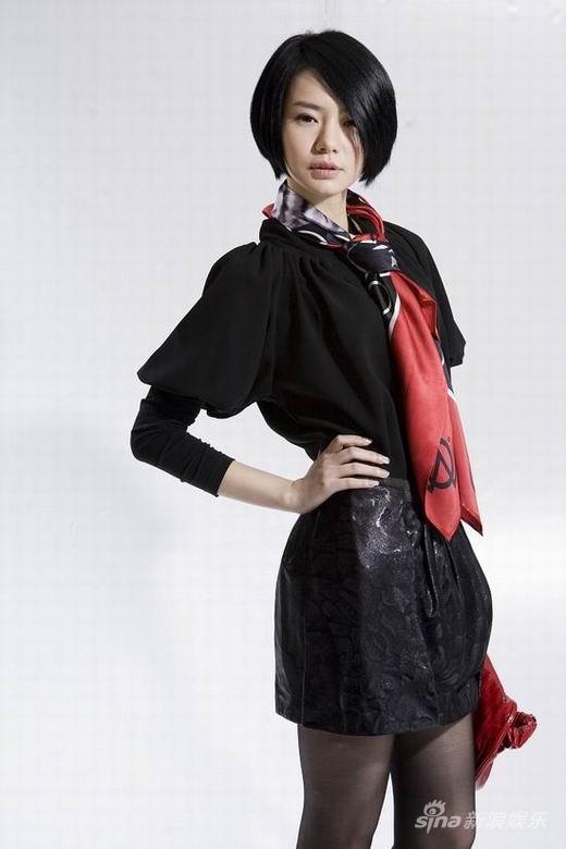 戚薇《无懈可击》饰职场铁娘子 引领时尚风潮_影音娱乐_新浪网