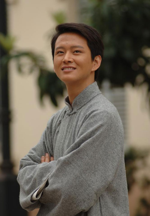 黄明《游戏之王》变硬汉走出岩男郎光环(图)