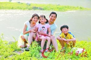张国立：我和邓婕平起平坐与牛莉合作《养父》