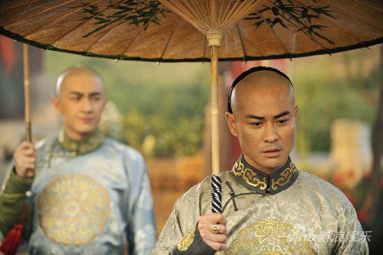 郑嘉颖剧中饰演清风明月、气度非凡的八阿哥