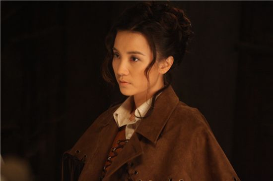 小宋佳饰演女土匪