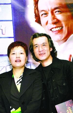 李咏妻子任央视龙年春晚总导演将组智囊团